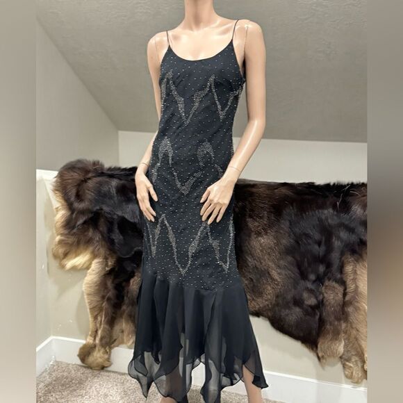 Black Chiffon V-back Sleeveless All Over Beaded Evening Dress/Party Dress - Picture 6 of 13